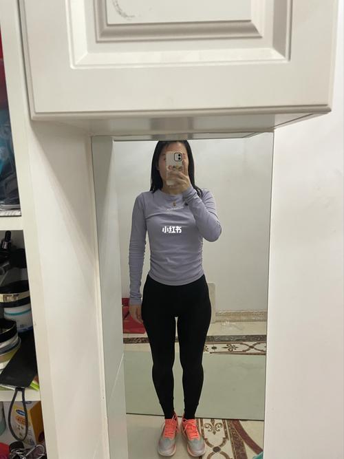 165身高114斤 上身超瘦,下半身超级肥 梨的不能再梨了