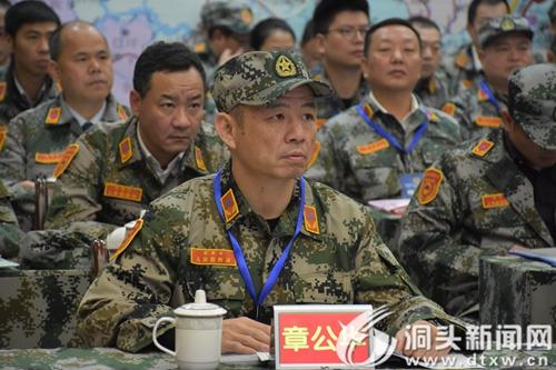 市委常委,军分区司令员靳卫东,省人