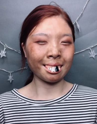 就是好,现在的水平已经不是这样的地步了,现在的化妆可以说是易容了