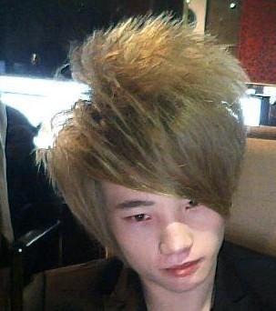 怎么做的啊 ?离子烫还是什么啊 ?