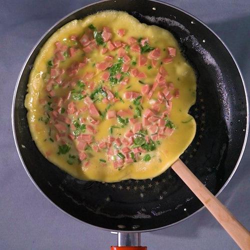 牛奶鸡蛋饼,简单易上手的家常早餐