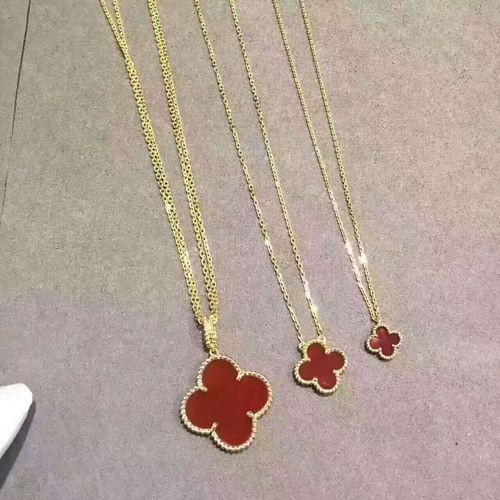 四叶草项链的含义?(送四叶草代表什么意思?