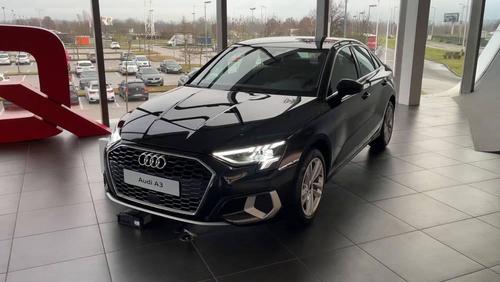 实拍2021款三厢奥迪a3,内饰也太漂亮了,还配19寸轮毂!