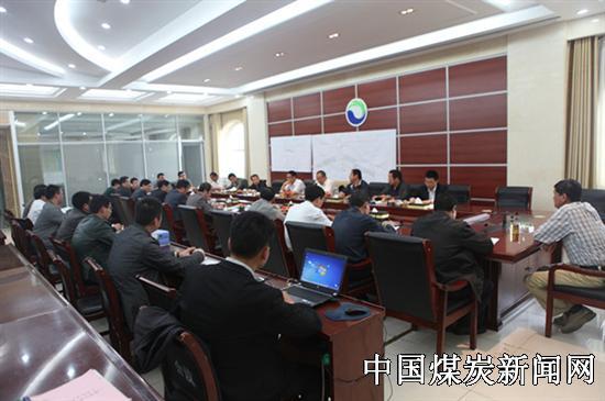 &nbsp;&nbsp;&nbsp; 5月16日,内蒙古煤矿安全监察局监察专员燕和平
