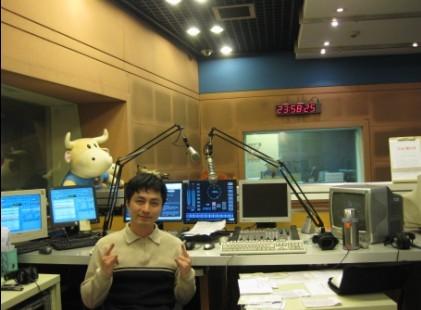 fm95.3广东电台股市台直播室 - 快乐老实人 - sunny10102020 的博客