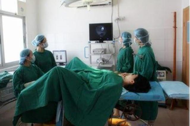 妇产科内检,接生,这些"害羞的事"为啥总让男医生去做?