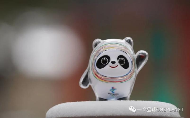 谷爱凌冰墩墩顶流背后中国电影中的百年奥运史上
