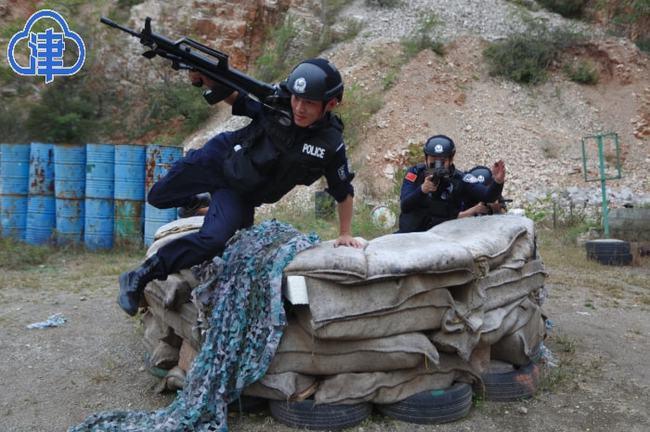 【津云镜头】超飒!直击天津特警"魔鬼强训"