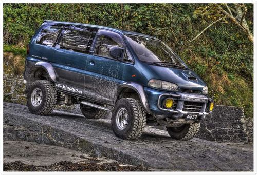 长城越野mpv曝光非承载式车身结构带大梁预计卖20万