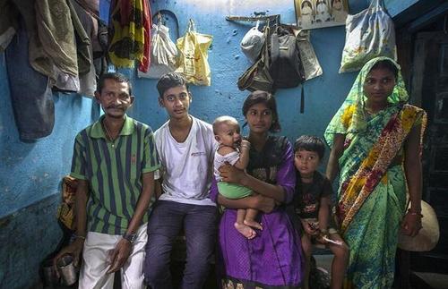 当然在历史上并不是没有人想推翻种姓制度,可是狡猾的雅利安人早就