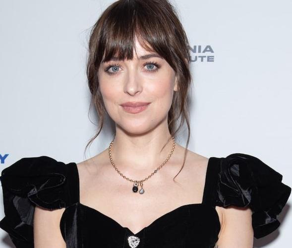 达科塔约翰逊悲叹取消文化运动失去了伟大的艺术家称运动是扫兴者