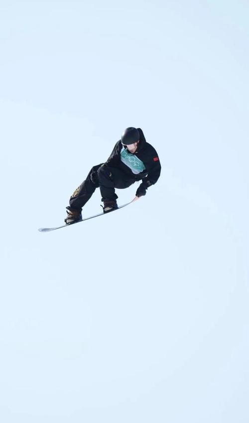 苏翊鸣单板大跳台摘金