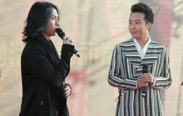 发布会上,马龙,李玉刚,黑豹乐队主唱张淇,"南征北战"组合等嘉宾亮相.