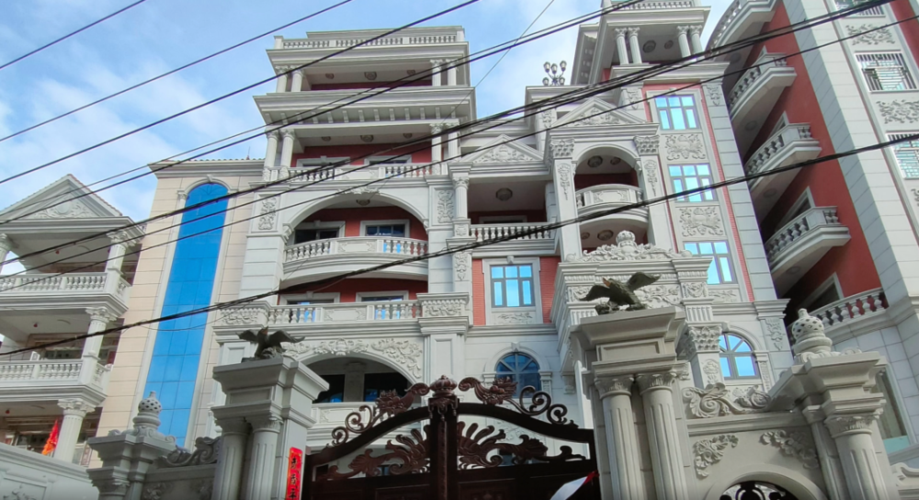 当地农村别墅之豪华超出很多人的想象 在福建莆田的北高镇 栋栋别墅拔