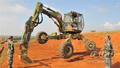被称为"钢铁蜘蛛侠"的徐工et110步履式挖掘机