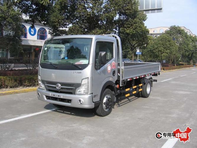 优惠促销  东风小霸王小型货车配置: 东风小霸王底盘,68~82马力柴油