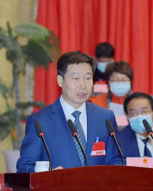 【鄂伦春自治旗两会】鄂伦春自治旗第十五届人民代表大会第四次会议