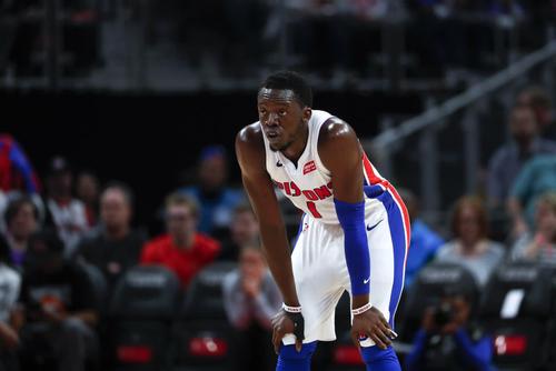 詹姆斯,快船,雷吉杰克逊,湖人,活塞,霍华德