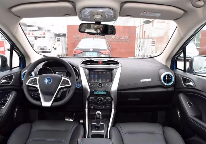 北汽新能源ex360比亚迪元ev360云度π怎么选