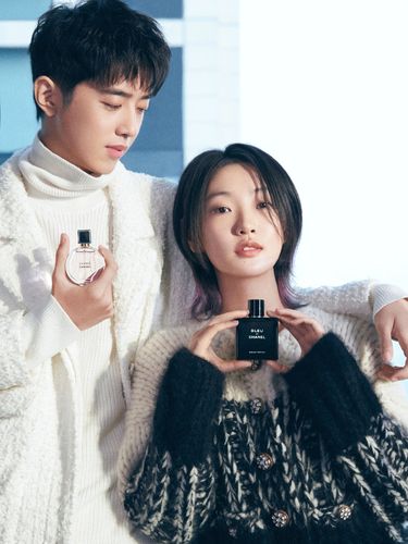 周依然梁靖康同框写真图片