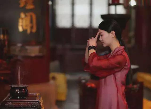 女众"生理期"的时候能拜佛吗?