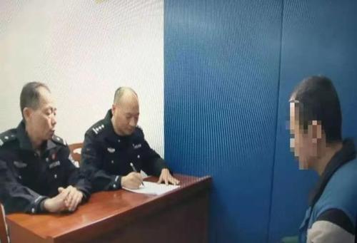 峡山派出所民警 李二鲁