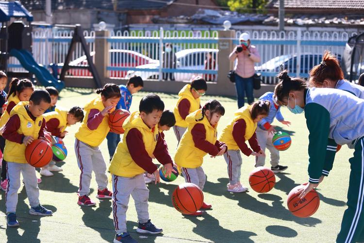 博顿创意幼儿园秋季运动会 - 美篇