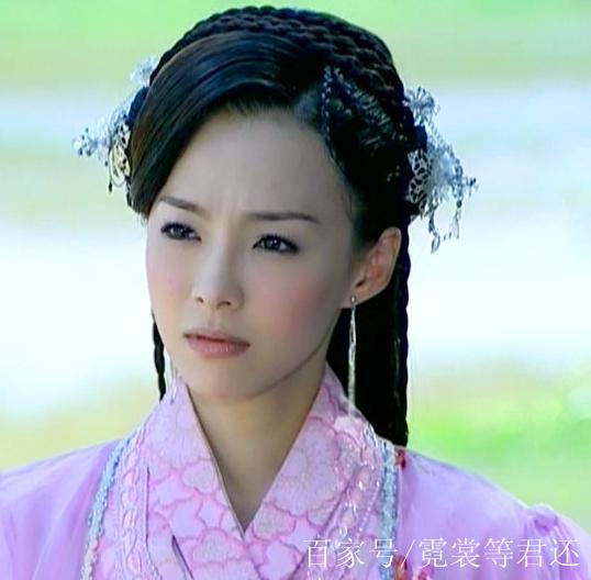 《龙游天下》中的白珊珊,倾国倾城的容貌,出尘雅致的气息