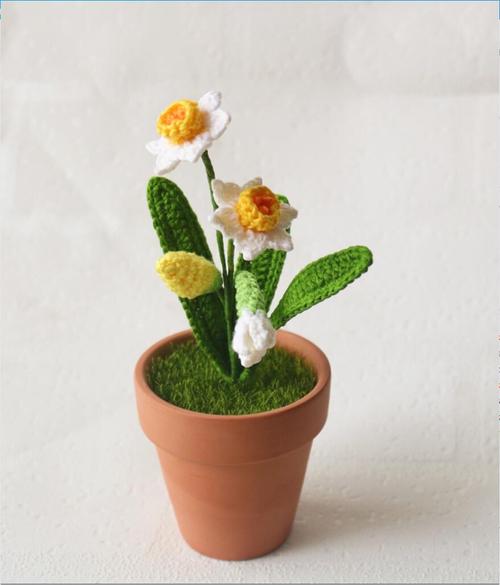 蓝月家毛线花之 水仙花手钩材料包 非成品 (不包括钩针及花盆)