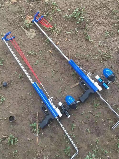 蓝色风暴长50cm拉锯,初速≤90m/″ .