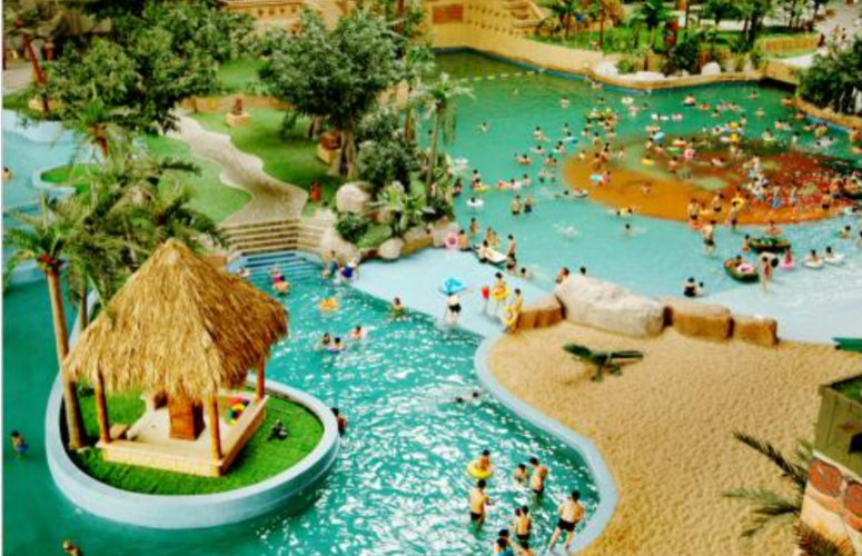 潍坊富华水上皇宫位于潍坊高新技术开发区的富华游乐园内,该项目总