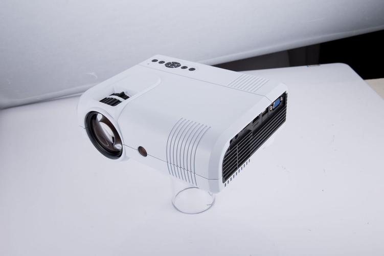 2018 mini projector 1200lumens led projector 迷你家用投影仪