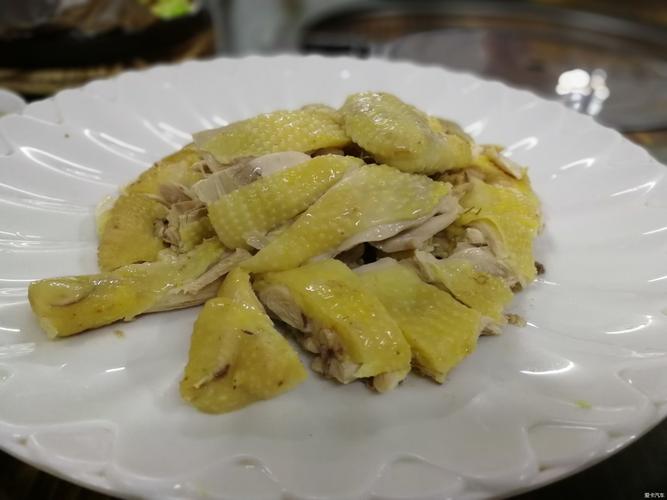 顺德美食历史悠久,俗话有说"吃在广东,厨出凤城.
