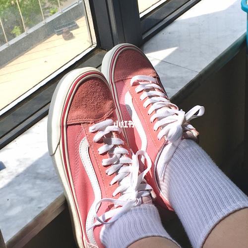 vans樱花粉朴彩英同款9393_樱花_朴彩英_板鞋_范斯怎么样_vans