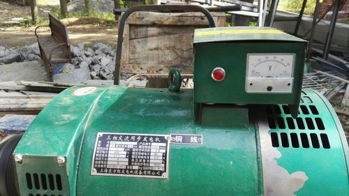 三相交流同步发电机可以用单相电吗?