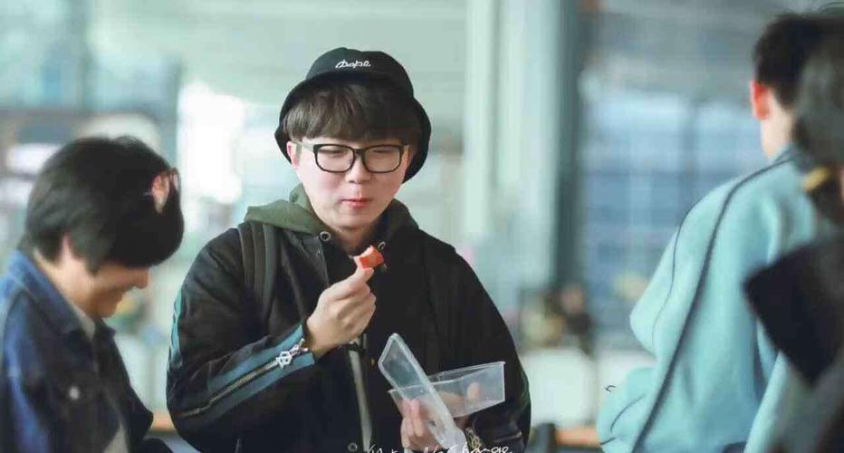 毛不易的爸爸 毛不易家庭背景曝光,揭秘毛不易父母个人资料是怎么红