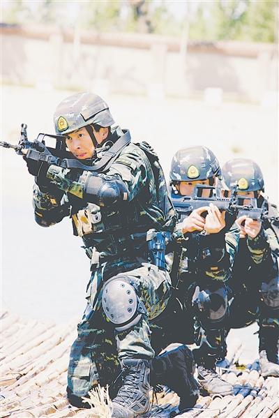 新闻中心 军事新闻    "勇士竞赛"国际特种兵竞赛场,是世界顶级特种