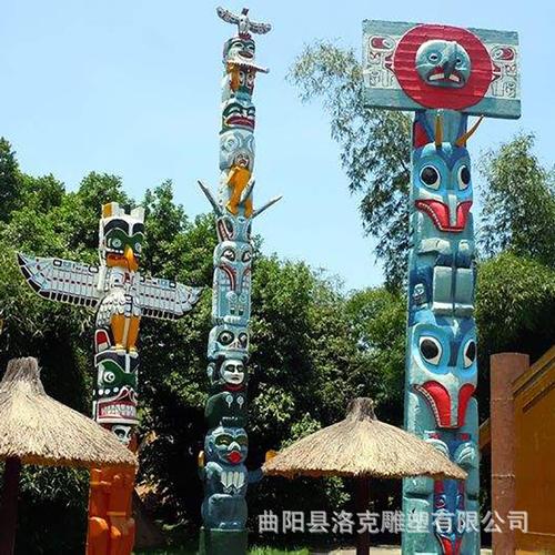 供应玻璃钢彩色图腾柱子 印第安风格人面图腾柱 公园