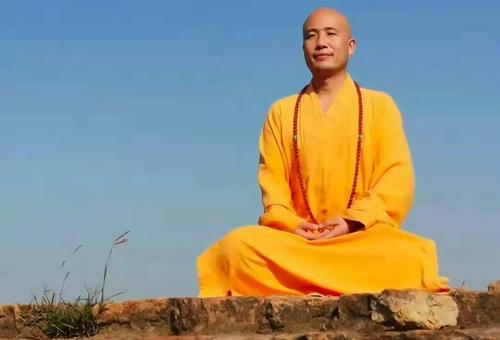 达照法师专访丨他把出家当成赌局,却掌握了逢赌必赢的秘密法则