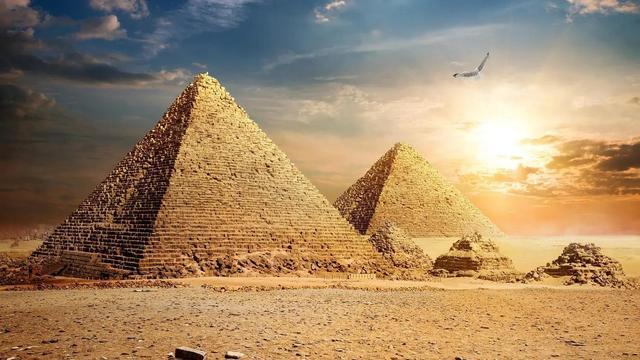 古埃及金字塔的历史演变过程是什么