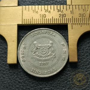 国外钱币 新加坡老版硬币50分流通好品随机年发保真边有字版