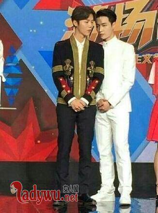 张艺兴鹿晗微博秀友情 原来鹿晗张艺兴关系这么好