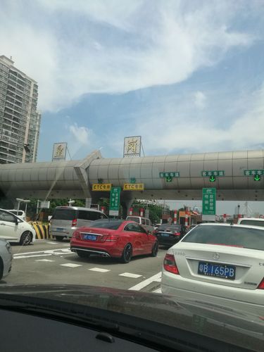 经过深圳皇岗收费站