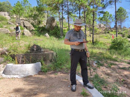 黄俊仁风水团队探访粤东三大风水宝地之一"陆丰公背婆"文物古迹之盛地