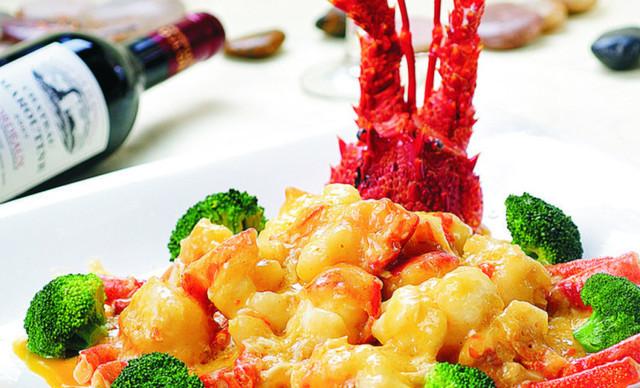 传统名菜上汤焗龙虾的做法