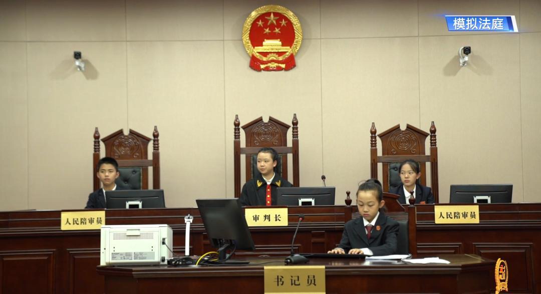 以案释法|小伙伴泄私愤公开私密照片,法庭判定构成侵权!