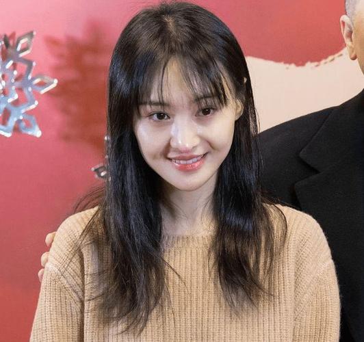 郑爽近况曝光,跟孩子在一起很开心,两个小宝宝很可爱