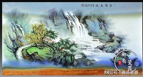 老师的作品以青花,釉上手绘新彩花鸟,山水为主.