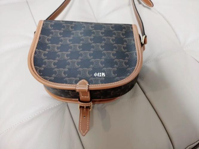 celine 老花马鞍包最真实的感受_马鞍包_包包_思琳怎么样_夏天去哪玩