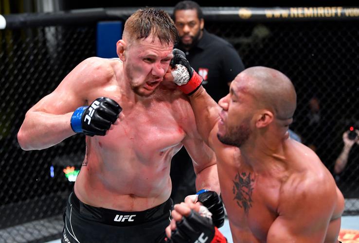 ufc vegas 30【出场费】盖恩vs二楼(空场比赛)大椰树osp重量级